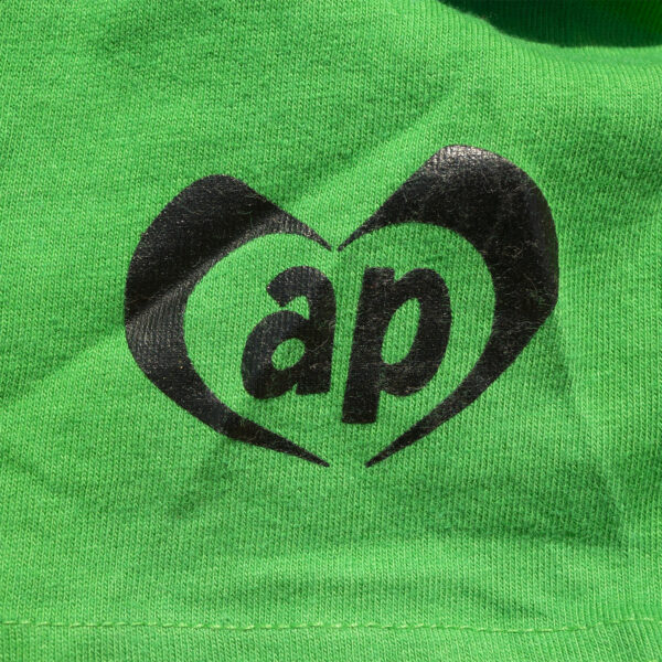 アーノルドパーマー緑地半袖Ｔシャツ　ロゴ２