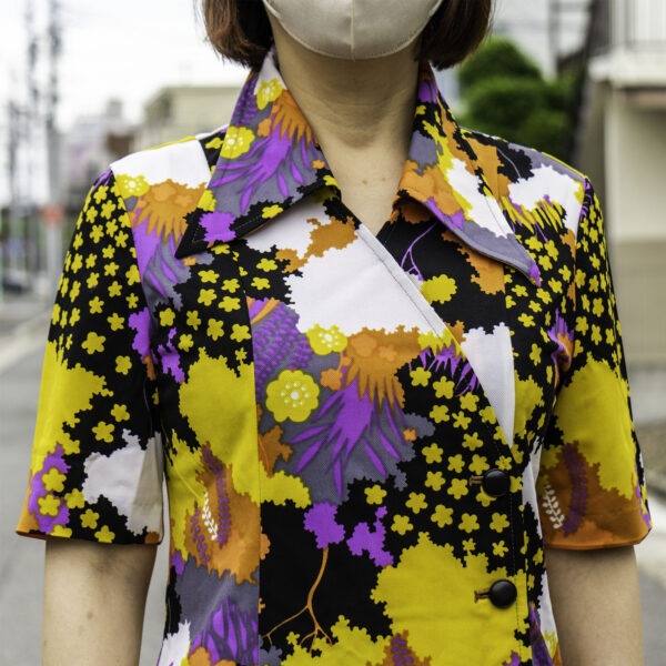 色彩の森前開きサイケデリック半袖ワンピース　正面　拡大