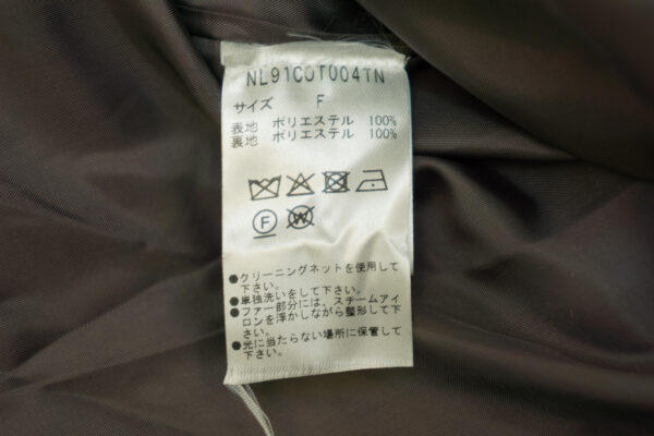 ブルーフォックス調コート　品質タグ